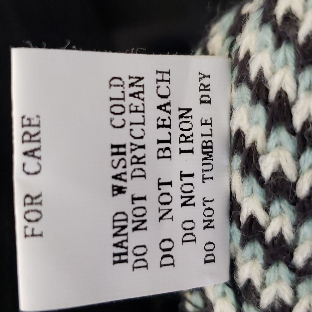 Mixed media Aztec print plus size sweater/jacket. Size 2x. Lagenlook. - Picture 10 of 11
